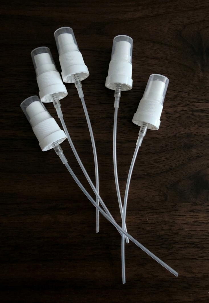 1775119071301 Izsmidzinātājs stikla pudelēm 18mm balts - Image 1